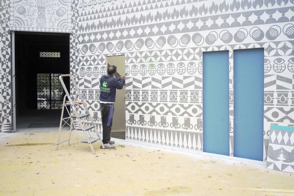 Navine G. Khan-Dossos, Ta Nea Xysta, 2021.