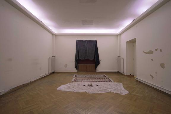 Marissa Malik & Yeshe Bahamon-Beesley, DESENTERRADA (DISCARDED), 2021.