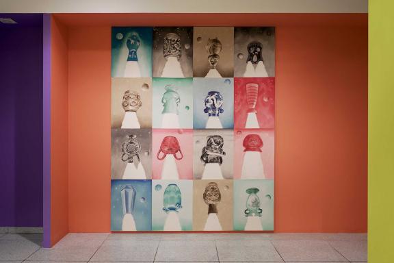 Filippos Telesto, Vase in Space, 2019. 