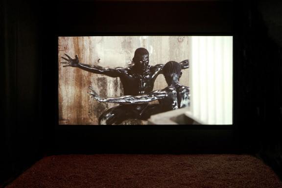 Miles Greenberg, Late October, 2021. Άποψη εγκατάστασης από την 7η Μπιενάλε της Αθήνας 2021 ECLIPSE, φωτογραφία: Νύσος Βασιλόπουλος.