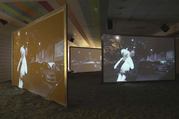 HellFun (Josefin Arnell & Max Göran), THE VACATION x EXTRA EXTENDED: The Road Journey, 2021. Άποψη εγκατάστασης από την 7η Μπιενάλε της Αθήνας 2021 ECLIPSE, φωτογραφία: Νύσος Βασιλόπουλος.