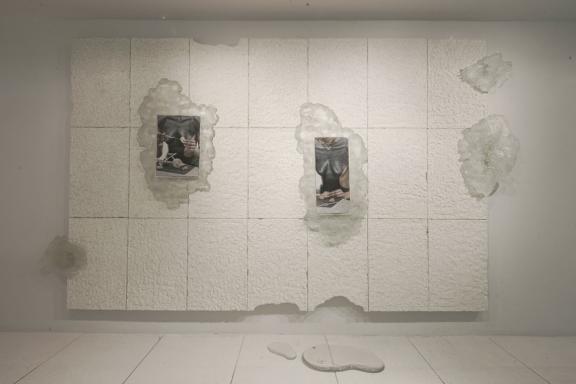 Klára Hosnedlová, Untitled (from the series Nest), 2021. Installation view at the 7th Athens Biennale 2021 ECLIPSE, photo: Nysos Vasilopoulos.