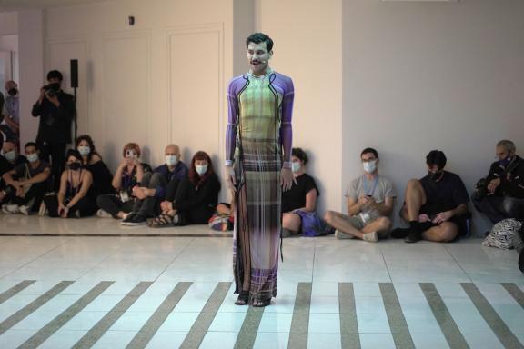 Astrit Ismaili performing MISS at the 7th Athens Biennale 2021 ECLIPSE, photo: Nysos Vasilopoulos.