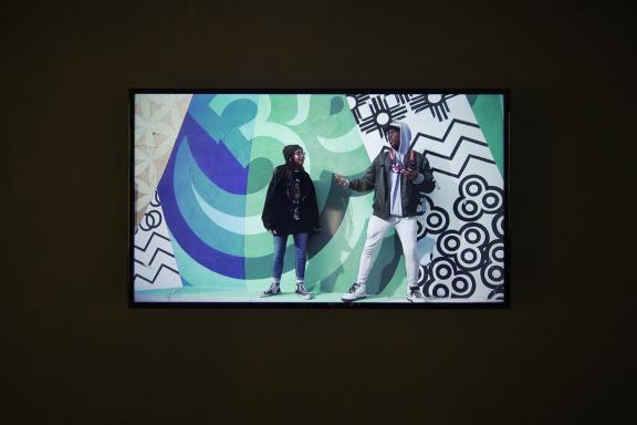 Tomashi Jackson, If I Ever Fall In Love Again, 2019. Tommy Tonight with the Staffs of Onassis AiR and Night Gallery, Los Angeles. Installation view at the 7th Athens Biennale 2021 ECLIPSE, photo: Nysos Vasilopoulos.